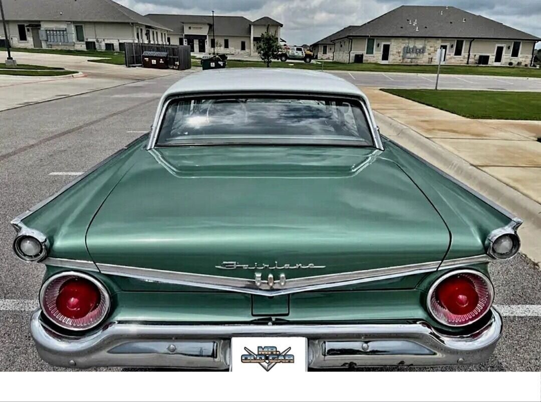 Ford Fairlane Berline 1959