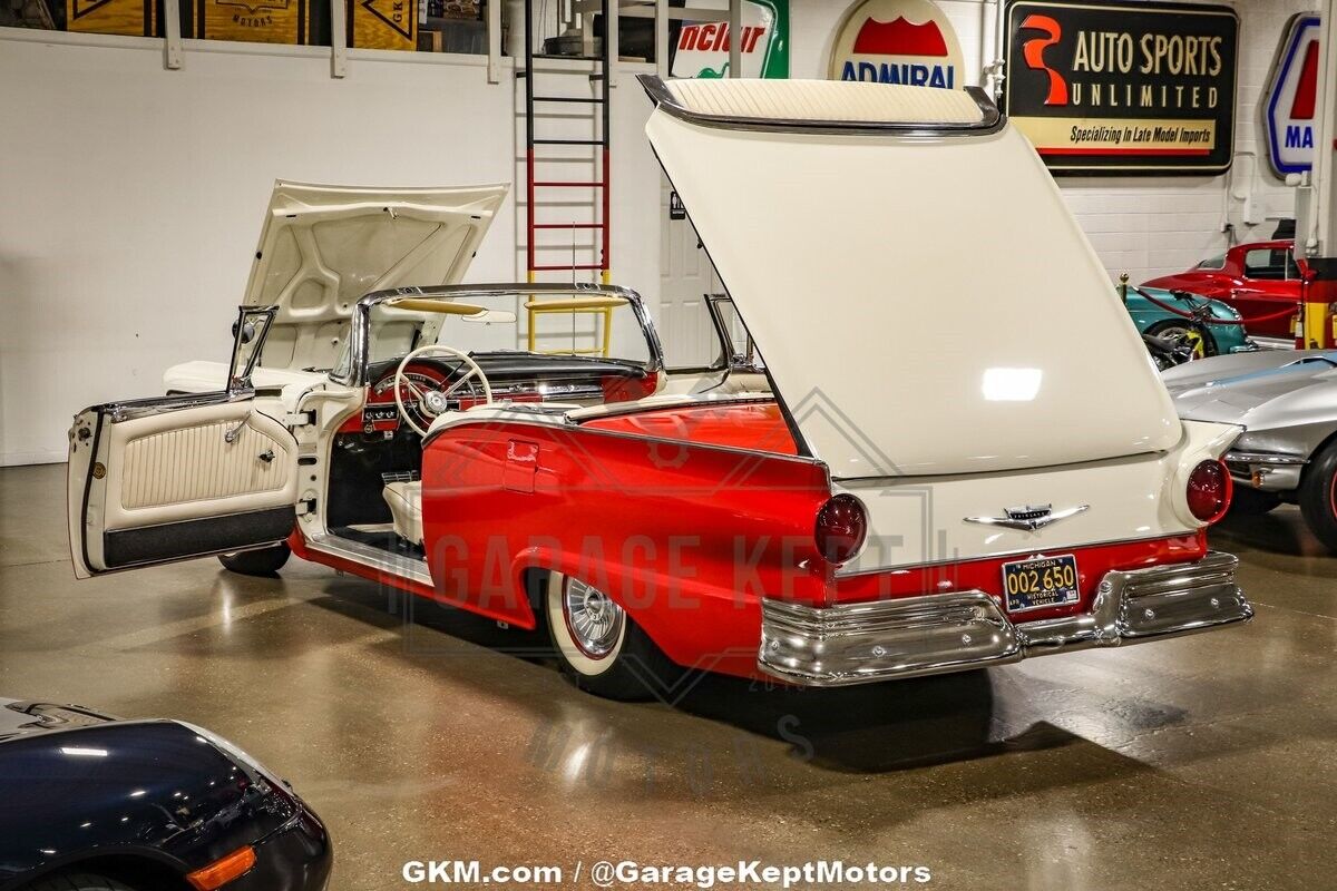 Ford-Fairlane-Cabriolet-1957-3