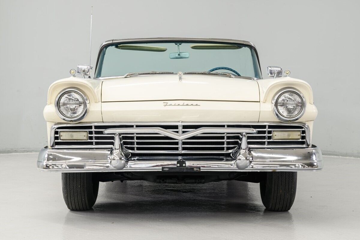 Ford-Fairlane-Cabriolet-1957-4