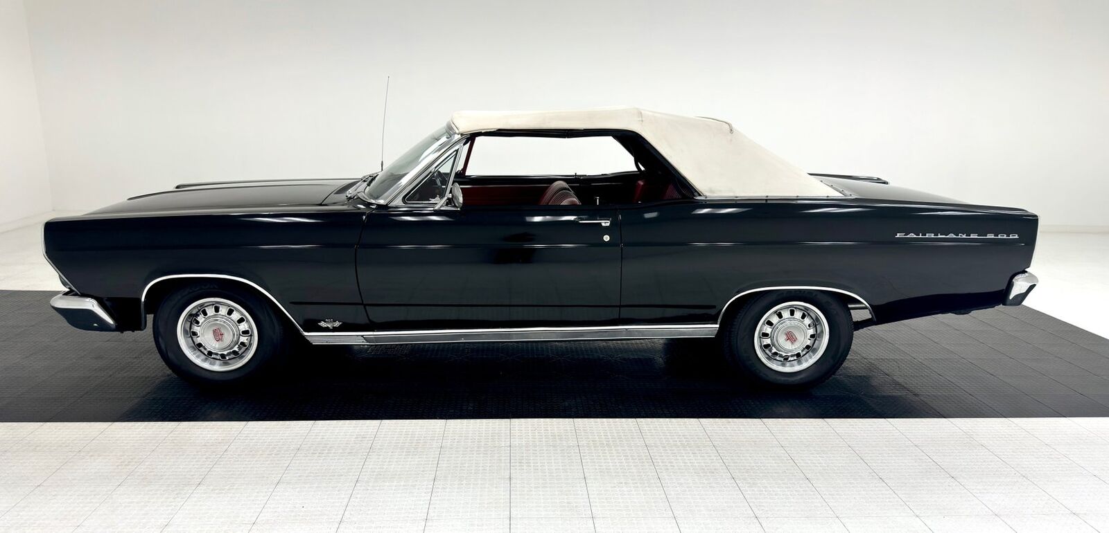 Ford-Fairlane-Cabriolet-1966-2