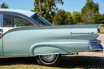 Ford-Fairlane-Coupe-1957-5