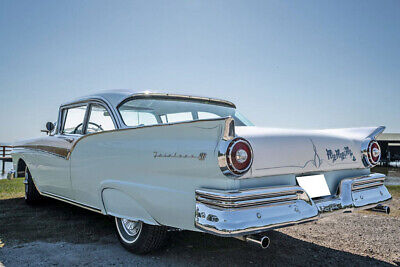 Ford-Fairlane-Coupe-1957-6