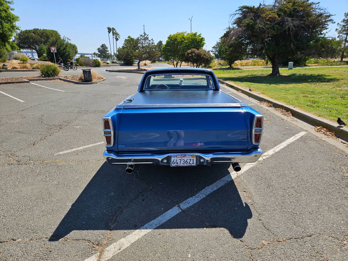 Ford-Fairlane-ranchero-1967-4