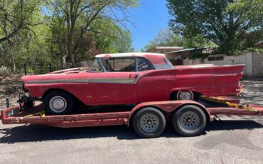 Ford-Fairlane-skyliner-retractable-1957