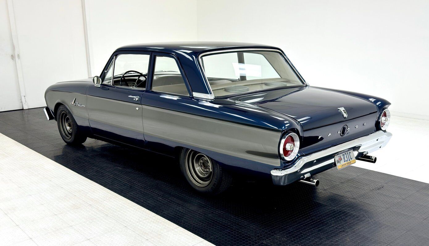 Ford-Falcon-Berline-1963-2