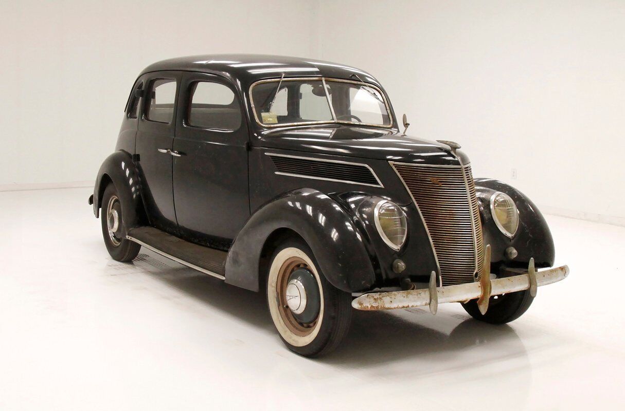 Ford-Fordor-Berline-1937-5