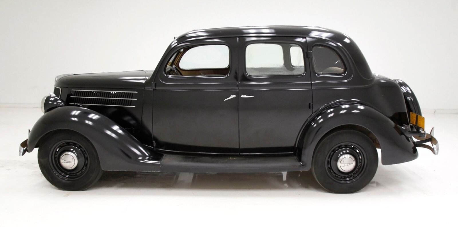 Ford-Fordor-Standard-Berline-1936-1