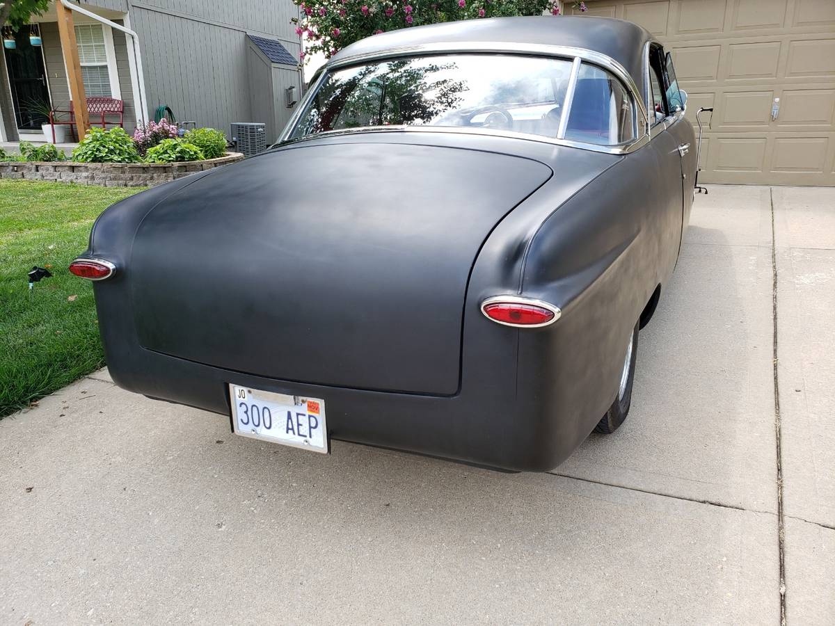 Ford-Four-door-1951-3