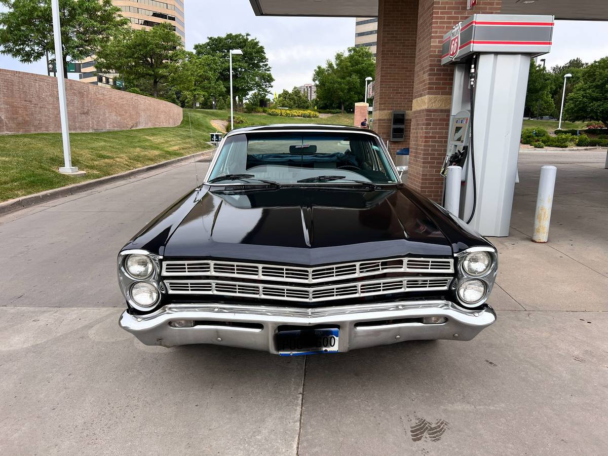 Ford-Galaxie-1967-5