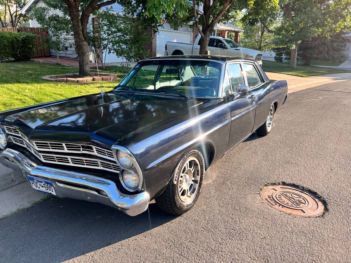 Ford-Galaxie-1967-8