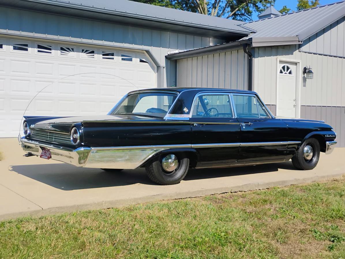 Ford-Galaxie-500-1961-8