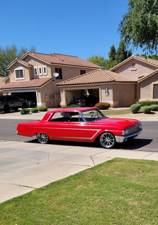 Ford-Galaxie-500-1962-1