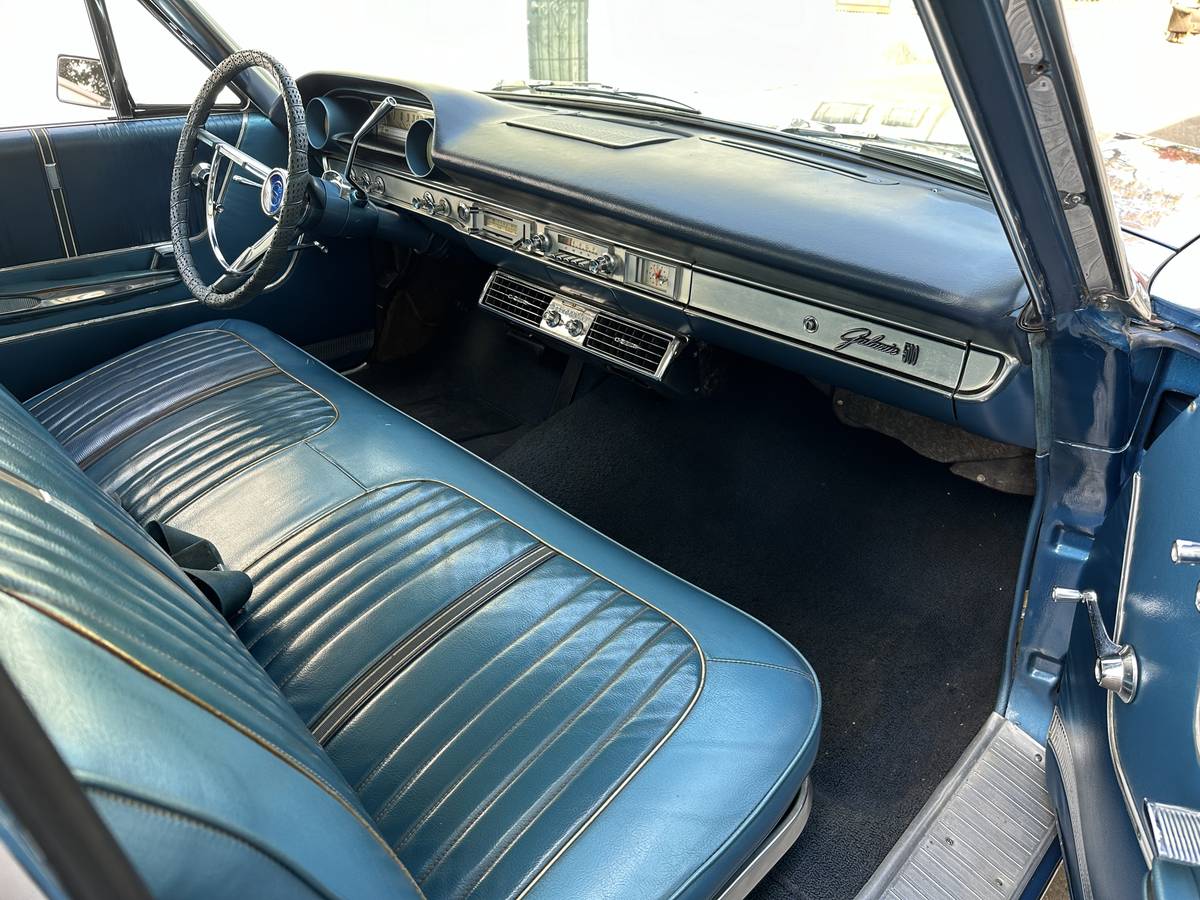 Ford-Galaxie-500-1964-18