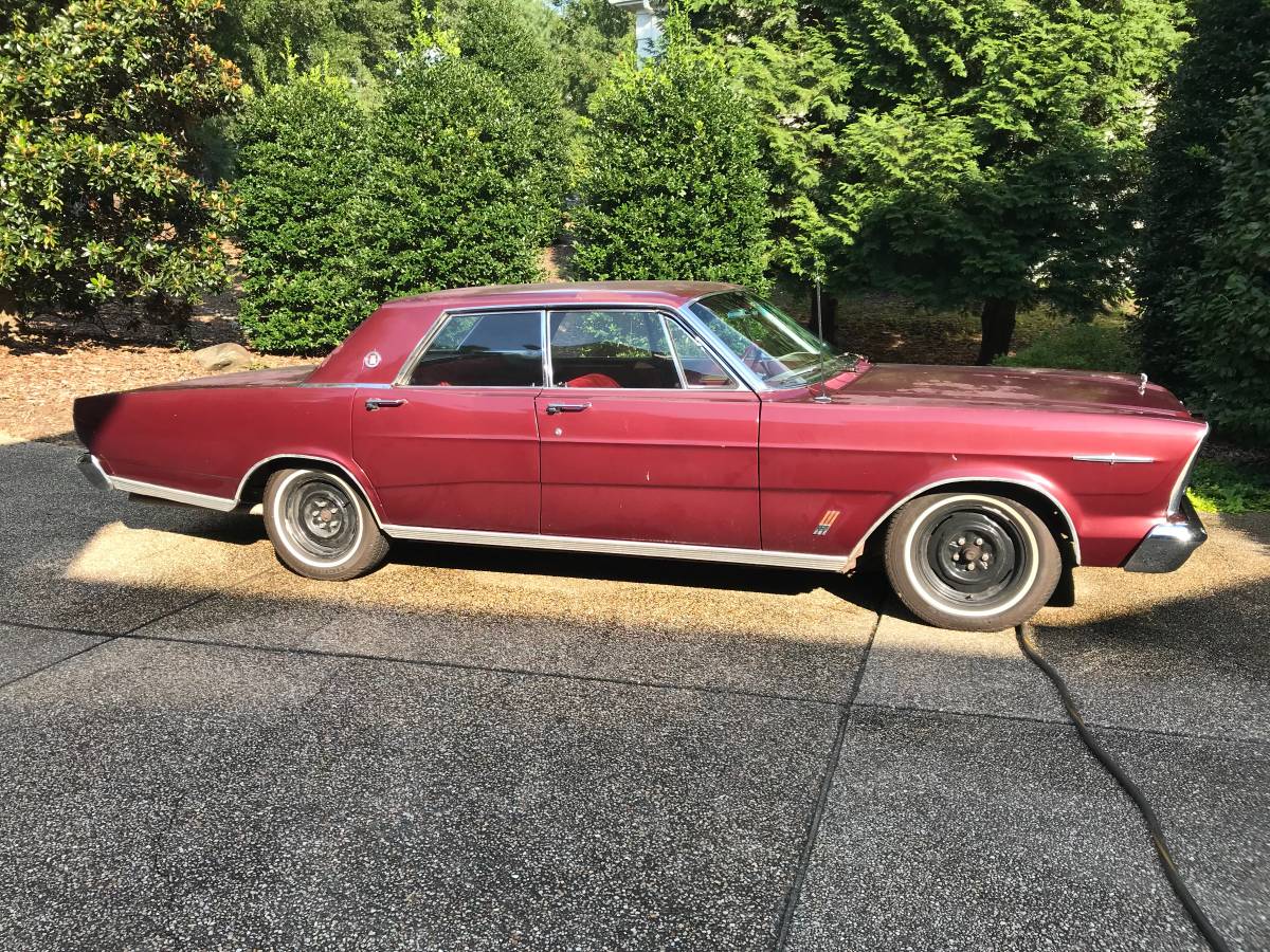 Ford-Galaxie-500-1966-14