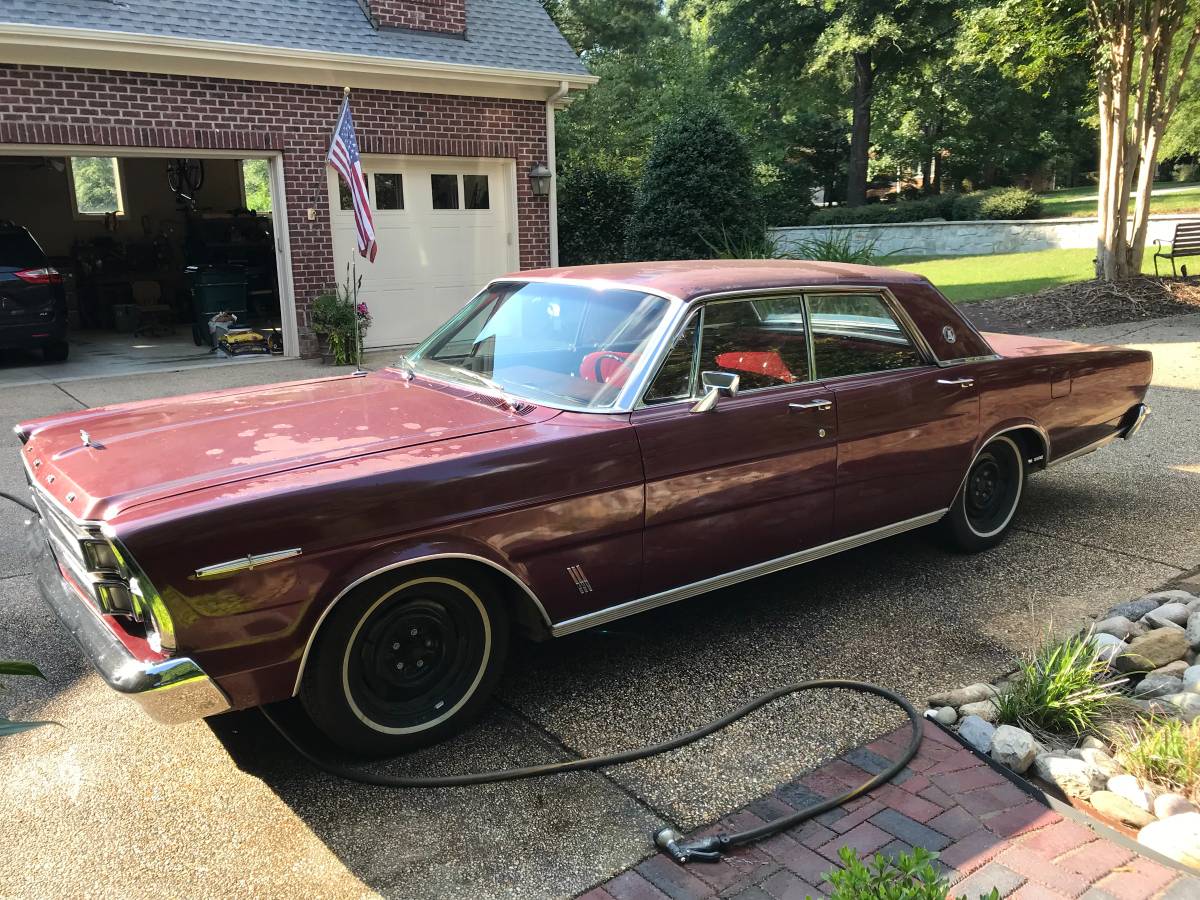 Ford-Galaxie-500-1966-2