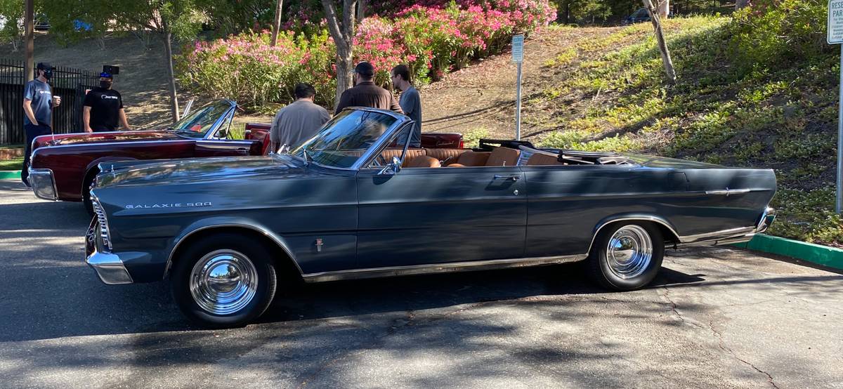 Ford-Galaxie-500-convertible-1965-9