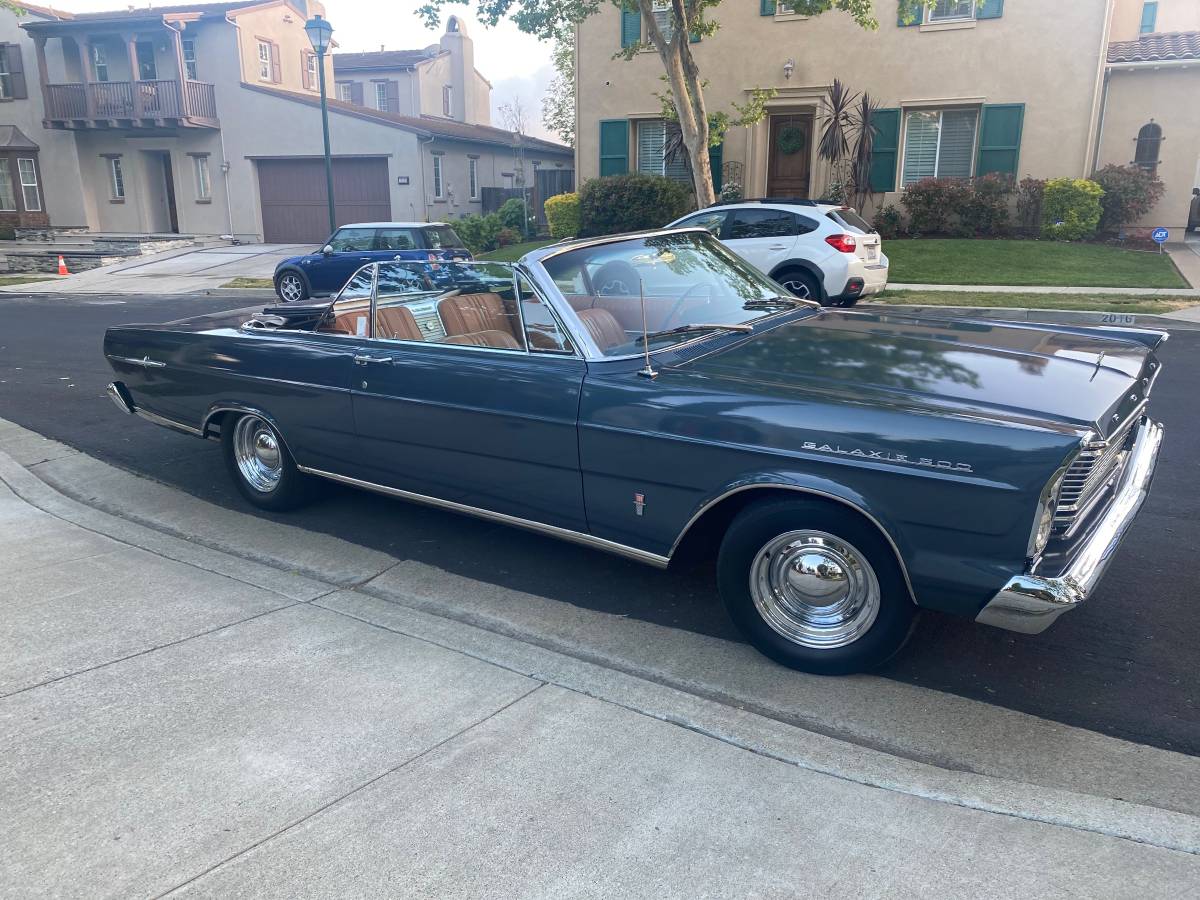 Ford-Galaxie-500-convertible-1965