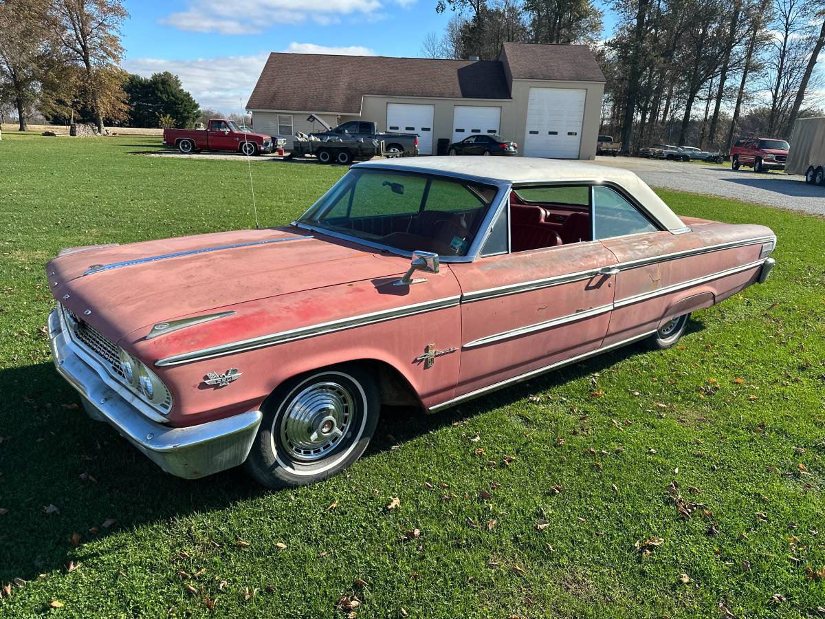 Ford-Galaxie-500-xl-1963