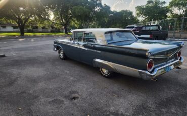 Ford-Galaxie-Berline-1959-3