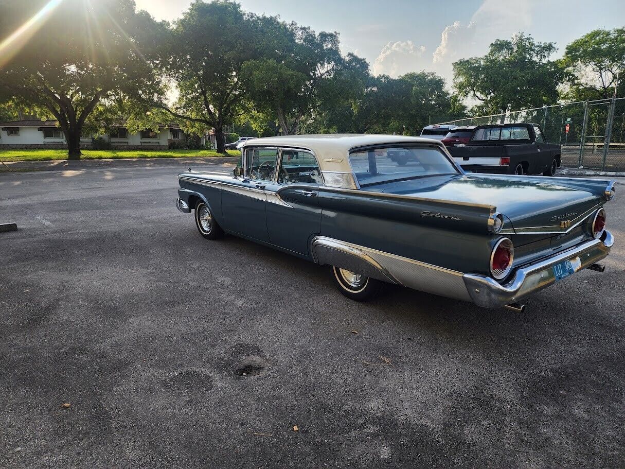 Ford-Galaxie-Berline-1959-3