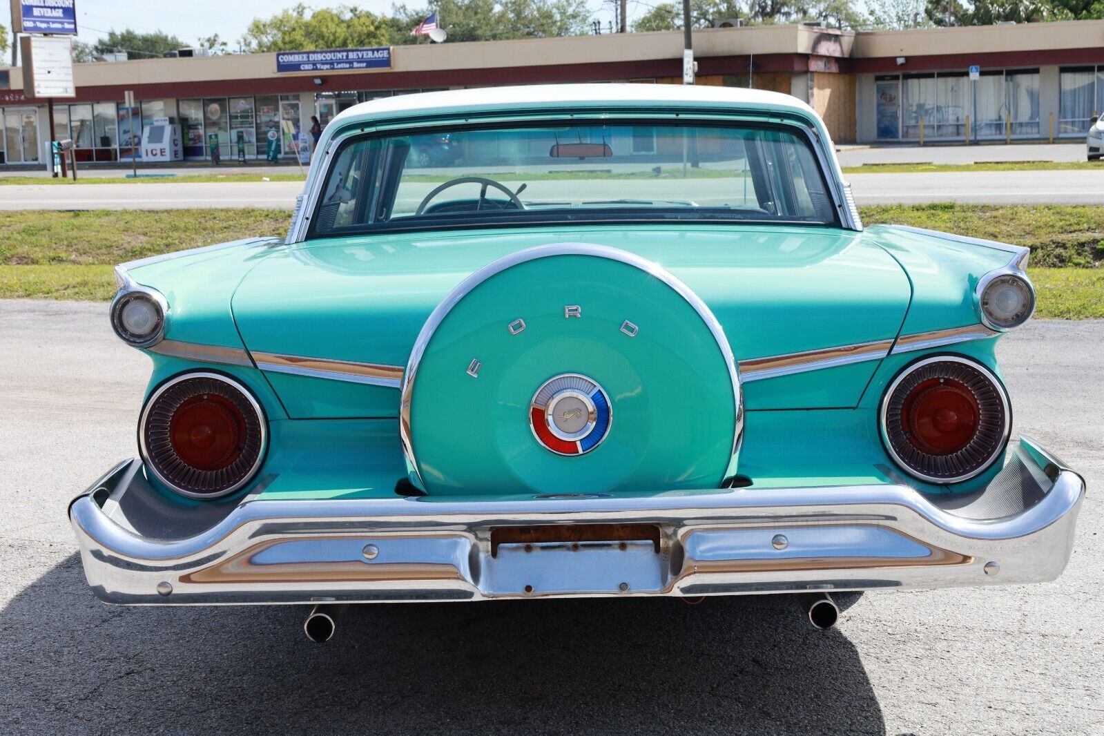 Ford-Galaxie-Berline-1959-5