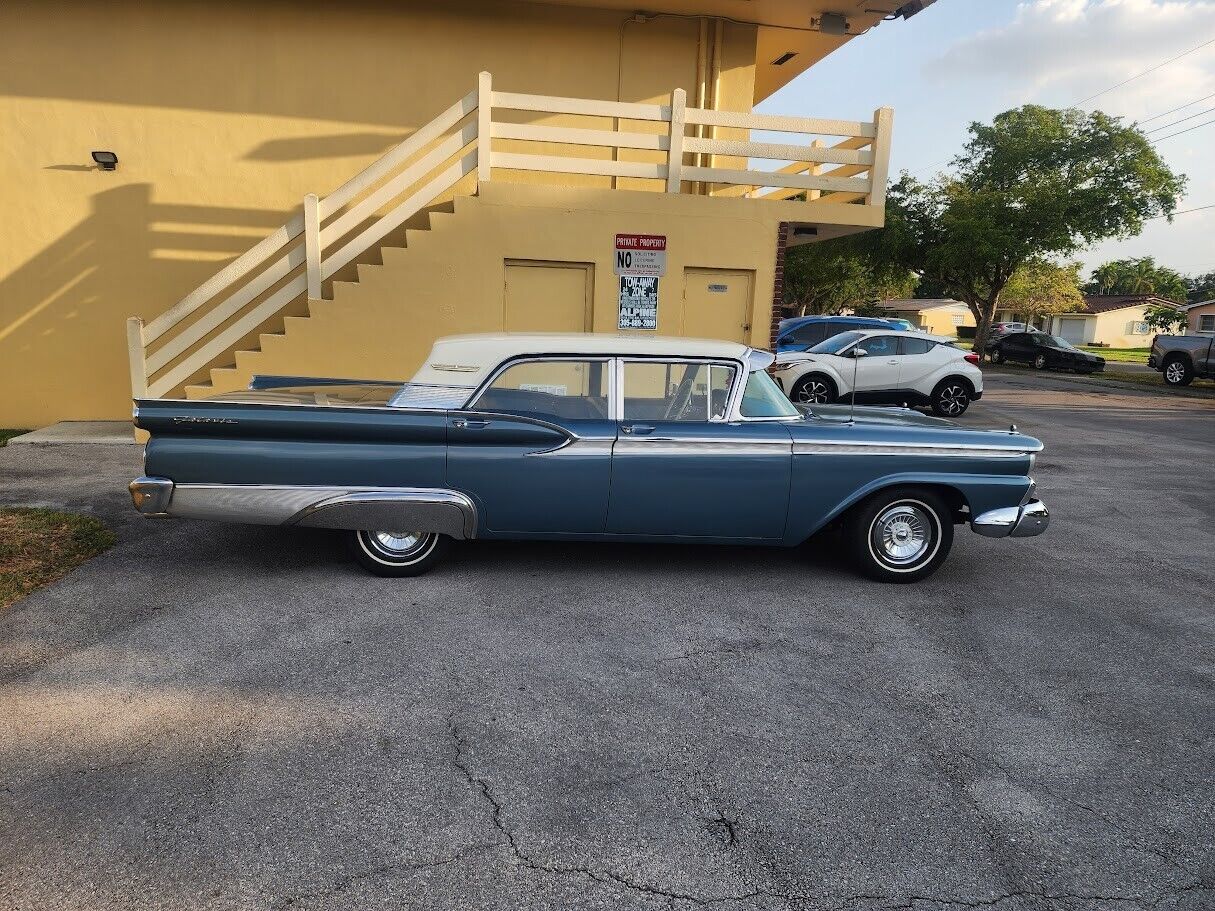 Ford-Galaxie-Berline-1959-6