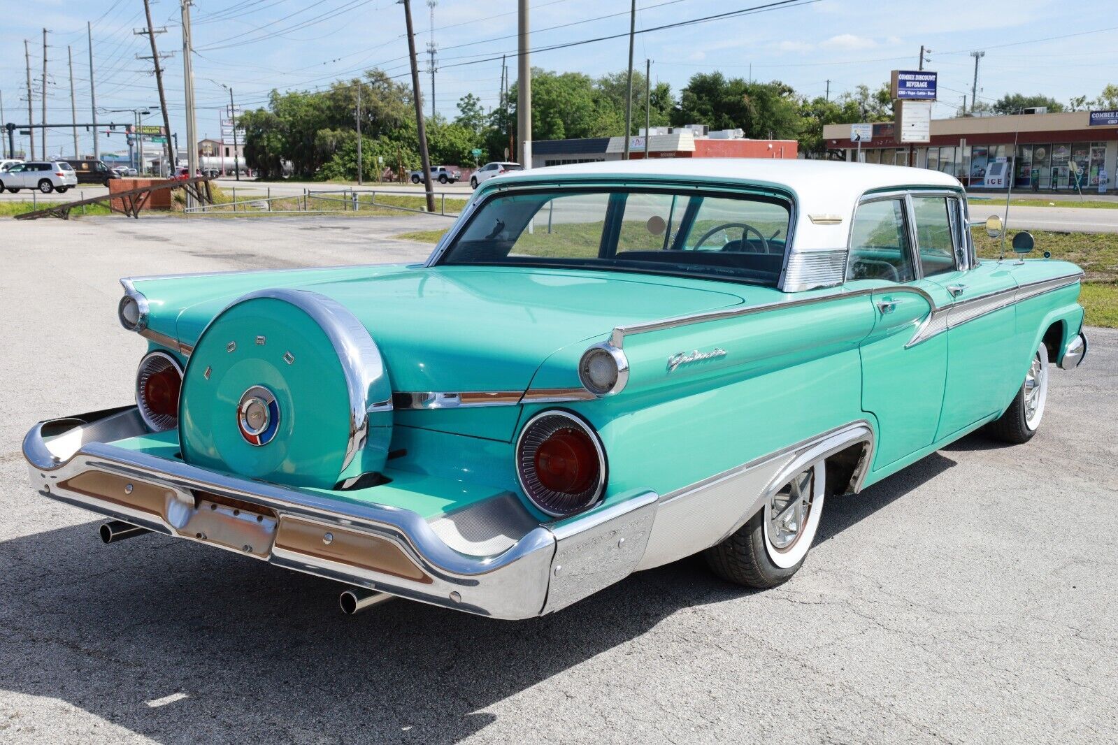 Ford-Galaxie-Berline-1959-6