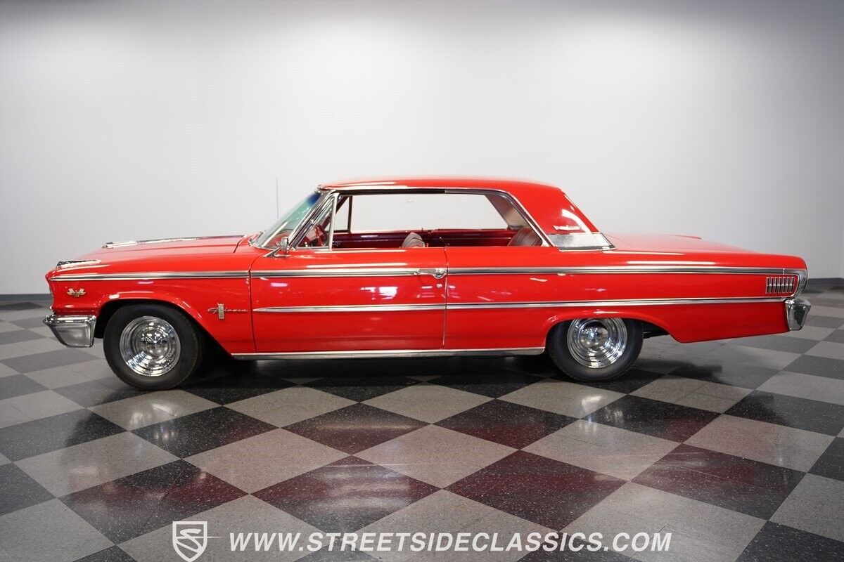 Ford-Galaxie-Coupe-1963-7