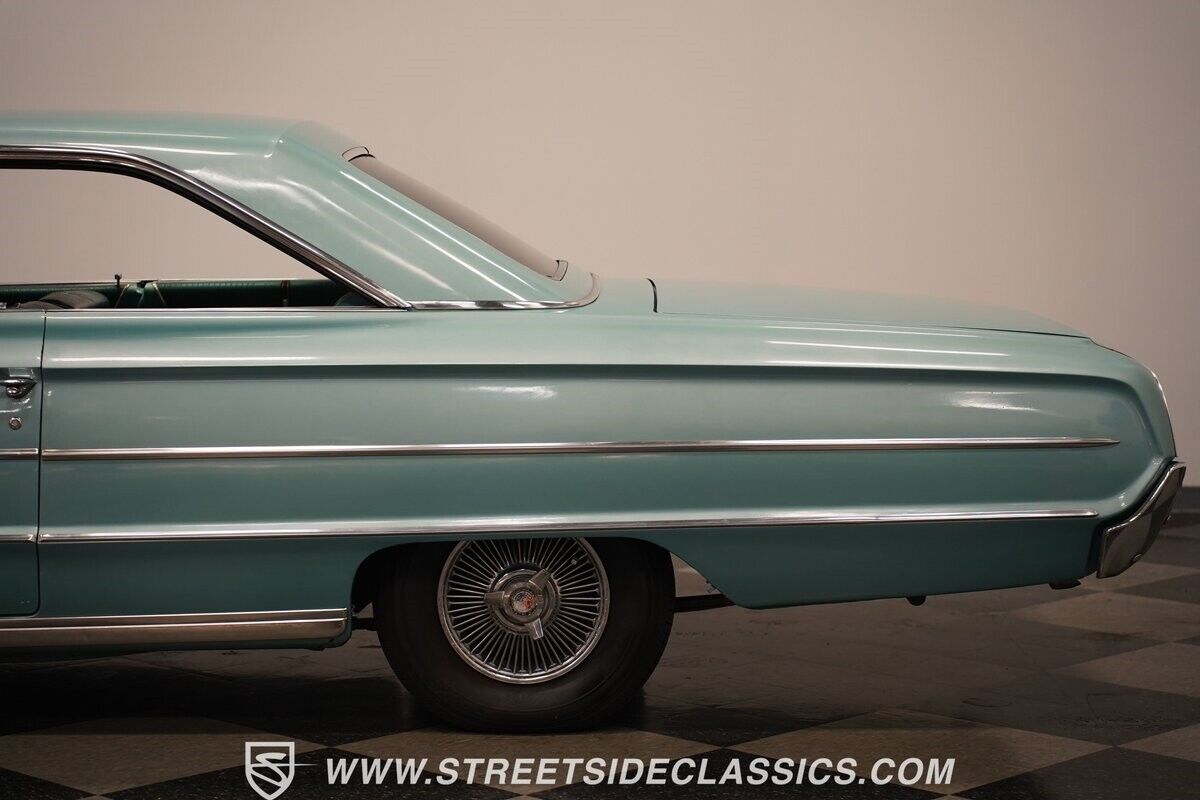 Ford-Galaxie-Coupe-1964-26