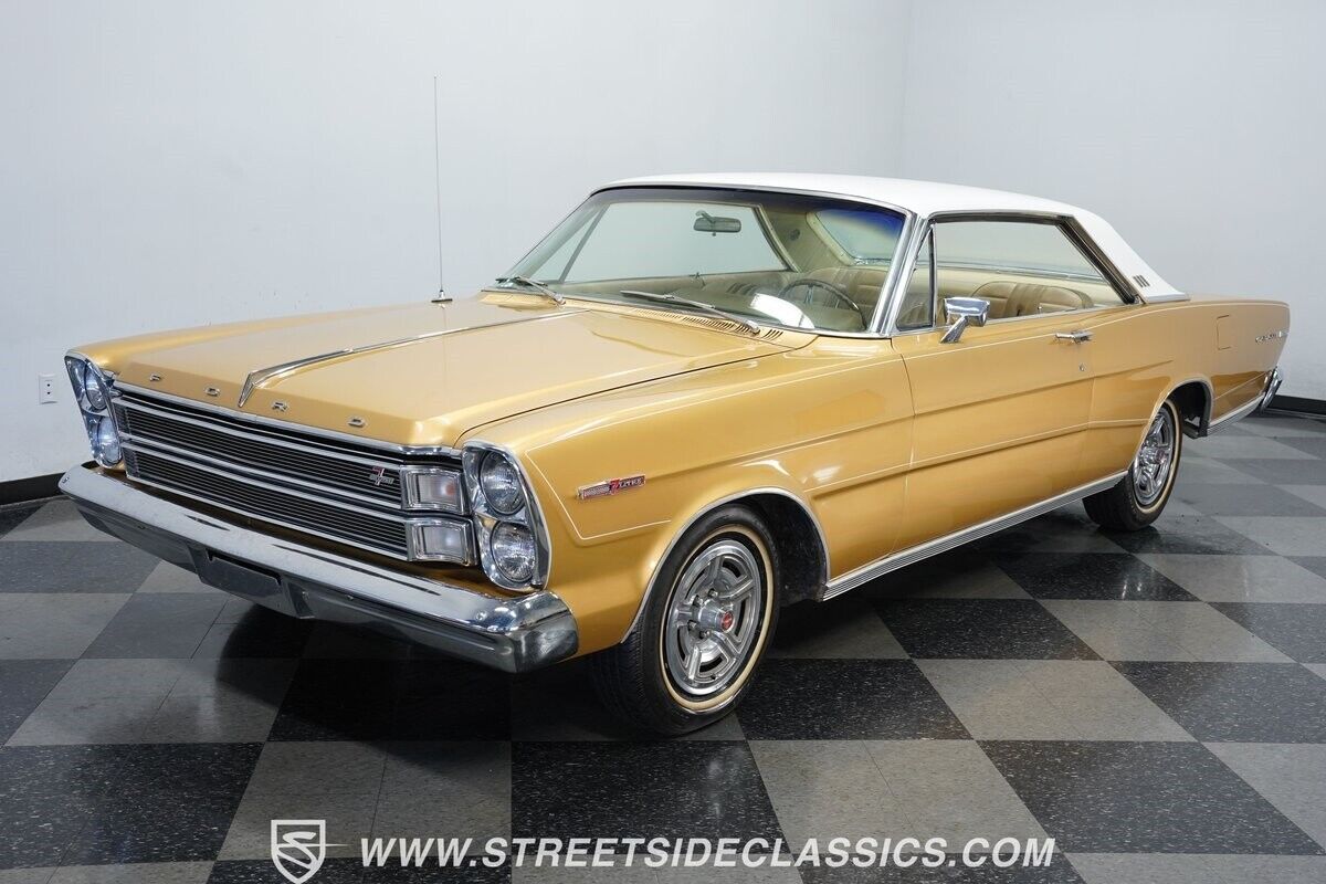 Ford-Galaxie-Coupe-1966-17