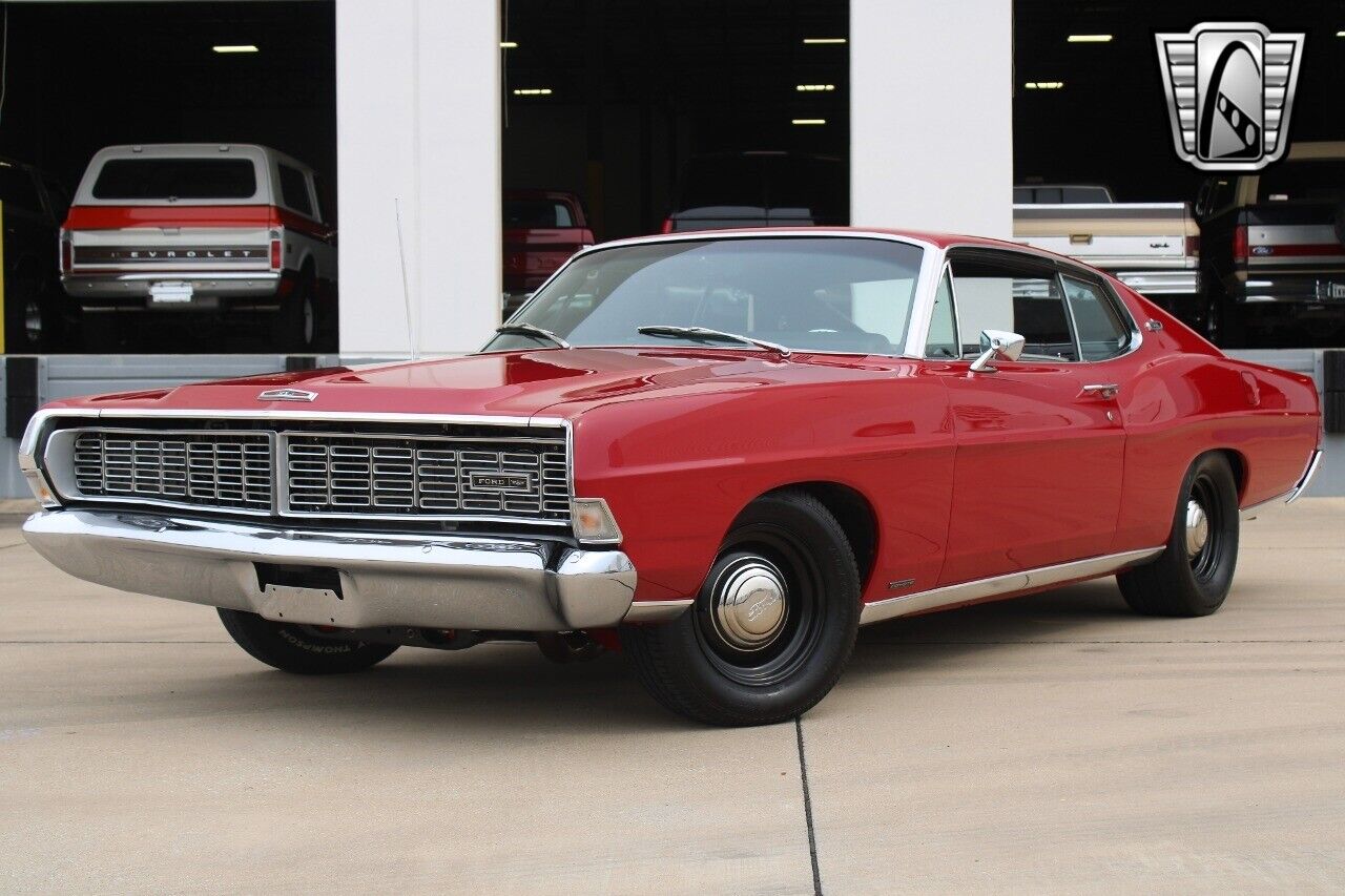 Ford-Galaxie-Coupe-1968-2