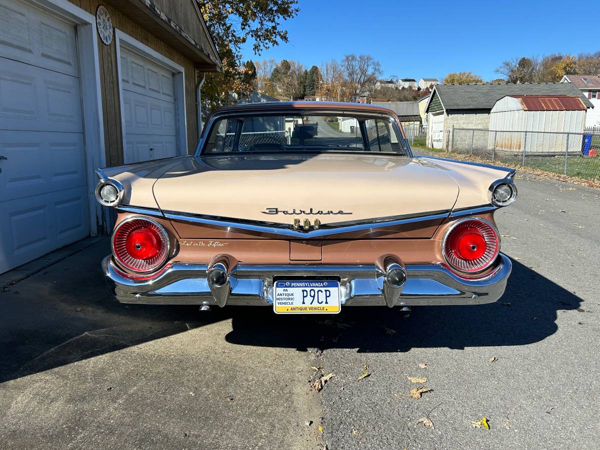 Ford-Galaxy-500-1959-5