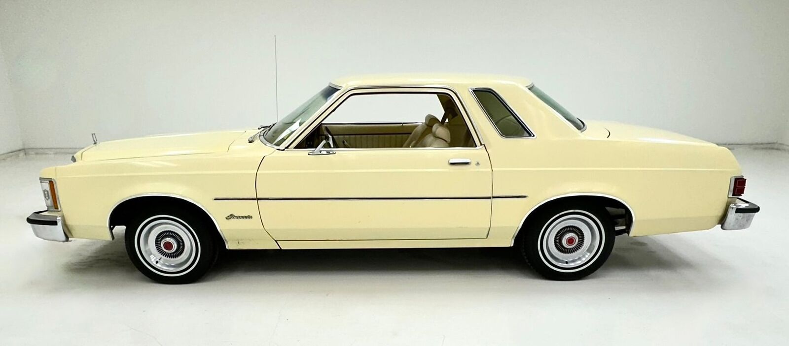 Ford-Granada-Berline-1977-1