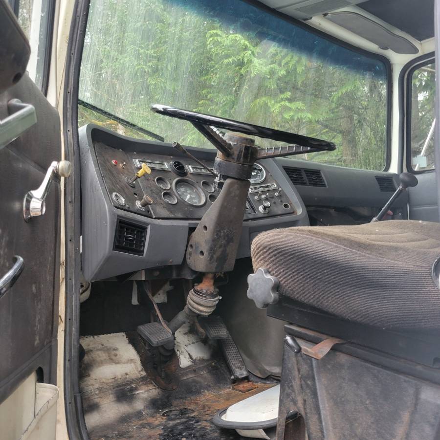 Ford-L7000-diesel-1989-4