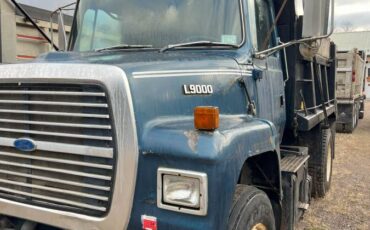 Ford-L9000-diesel-1994