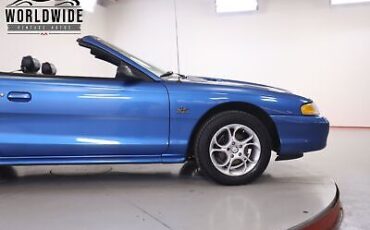 Ford-MUSTANG-GT-CONVERTIBLE-1994-5