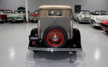 Ford-Model-18-Coupe-1932-17