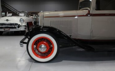 Ford-Model-18-Coupe-1932-20