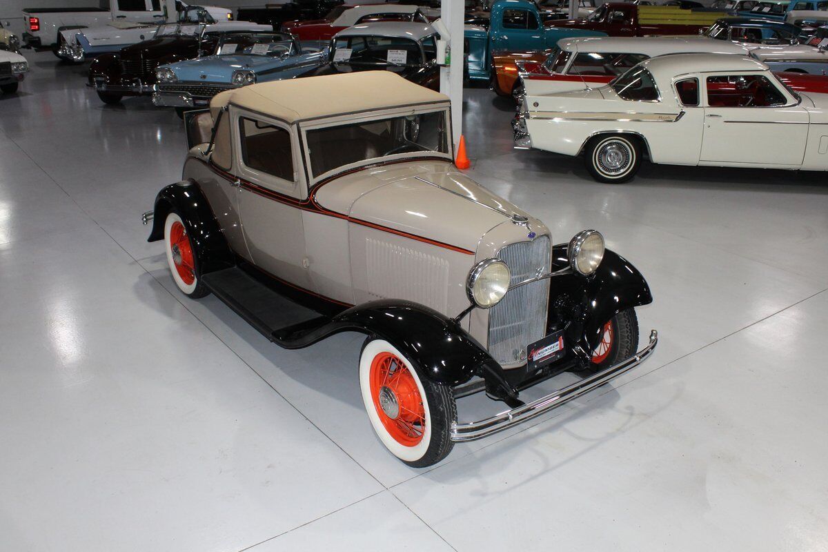 Ford-Model-18-Coupe-1932-6