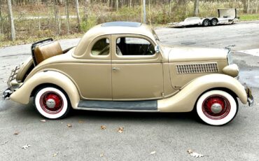 Ford-Model-48-Deluxe-1935-4