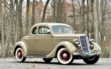 Ford-Model-48-Deluxe-1935