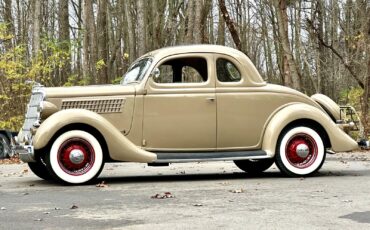 Ford-Model-48-Deluxe-1935-8