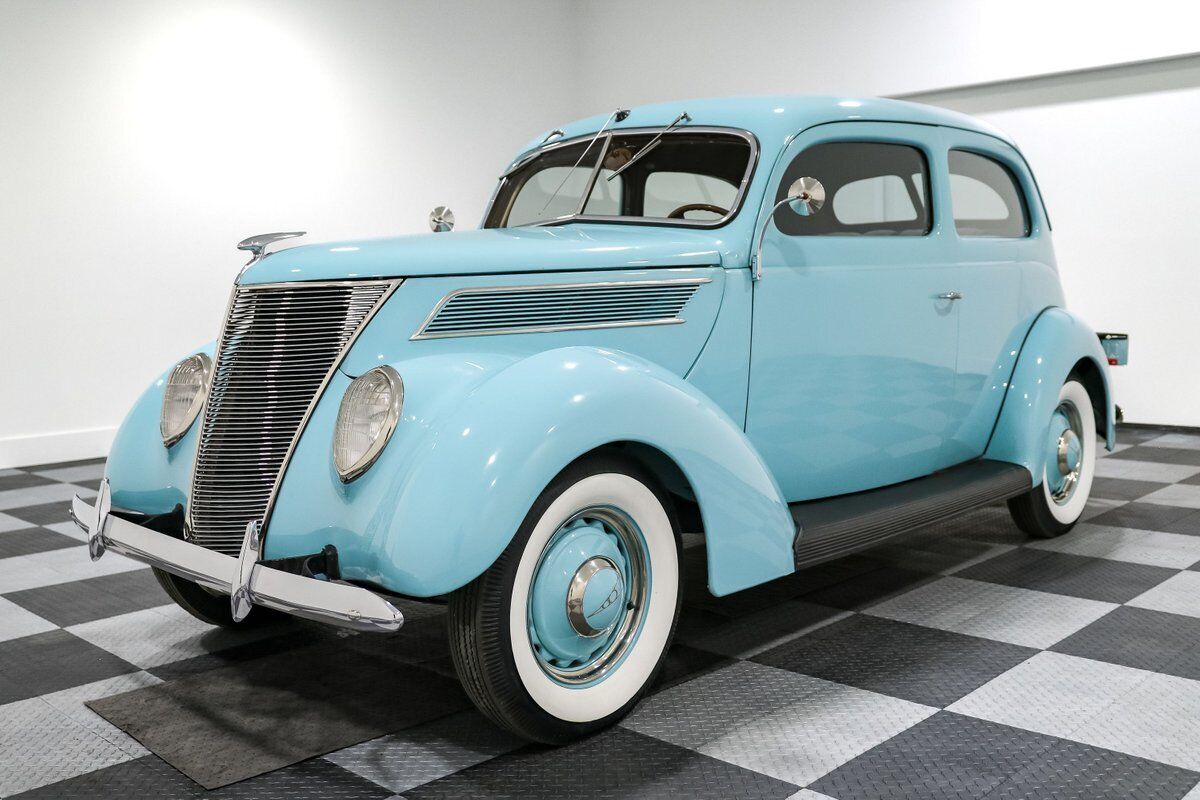 Ford-Model-74-Coupe-1937-2