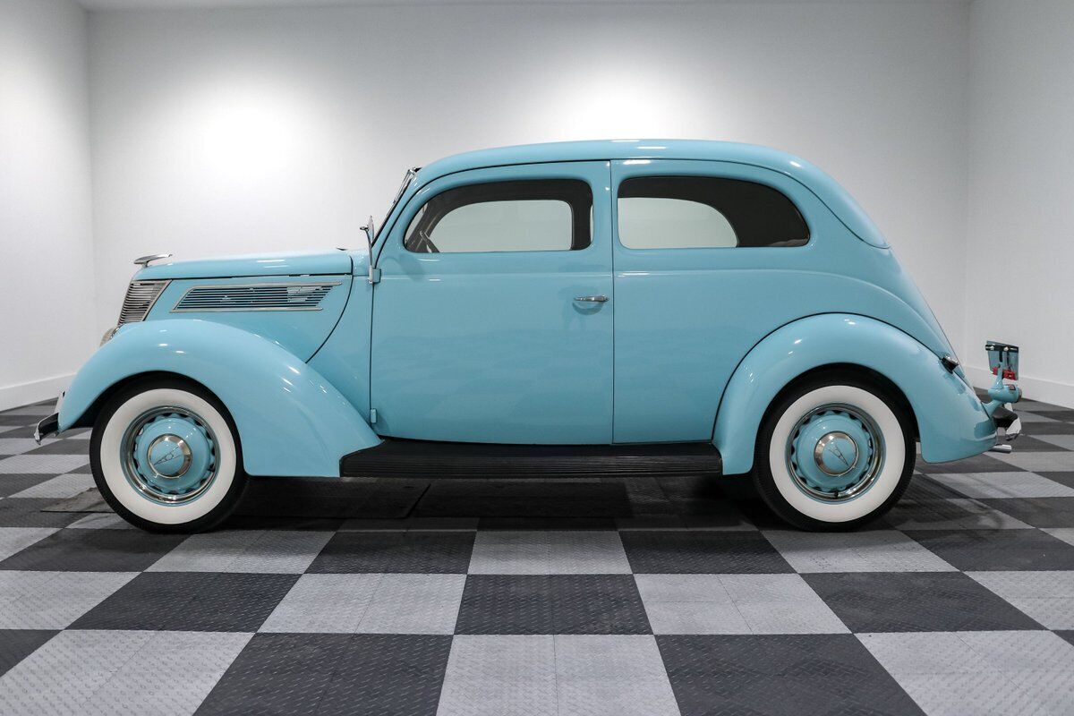 Ford-Model-74-Coupe-1937-3