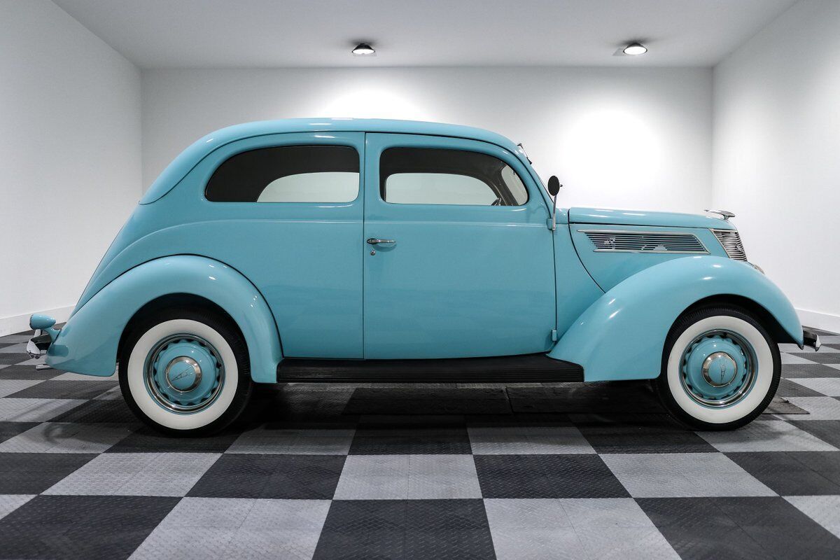 Ford-Model-74-Coupe-1937-7