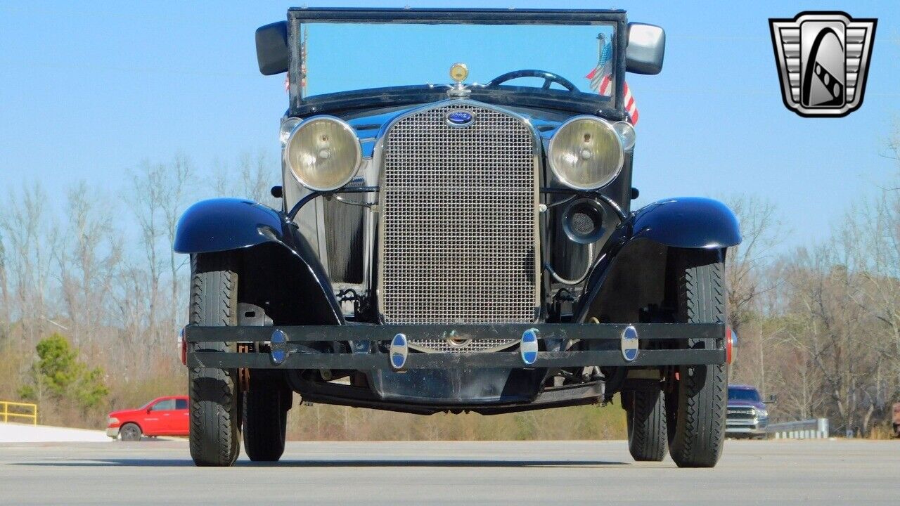 Ford-Model-A-1930-2