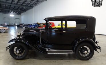 Ford-Model-A-1930-3