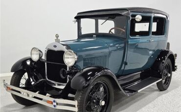 Ford-Model-A-Berline-1929-2