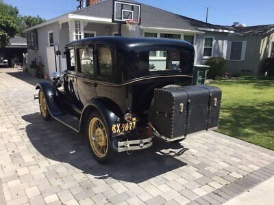 Ford-Model-A-Berline-1929-3