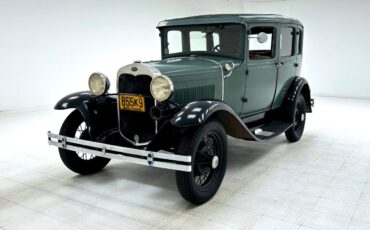 Ford-Model-A-Berline-1930